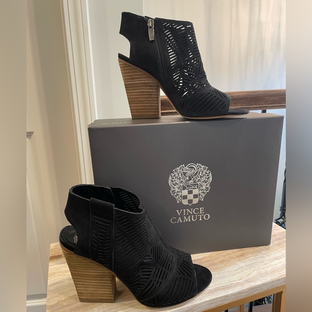 VC-KIMORA Sandal by Vince Camuto